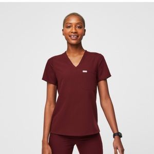 NWT! Never worn! Figs Catarina™ One-Pocket Scrub Top
